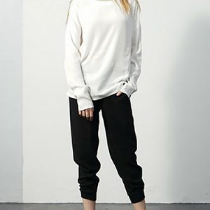 White Plain Crew Neck Casual Long Sleeved Top